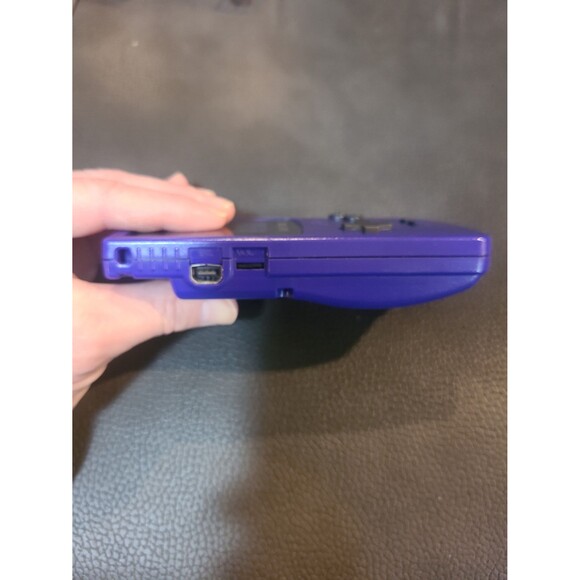 Nintendo Gameboy Color Handheld Console Grape Purple CGB-001 with Magnifier - Picture 6 of 12